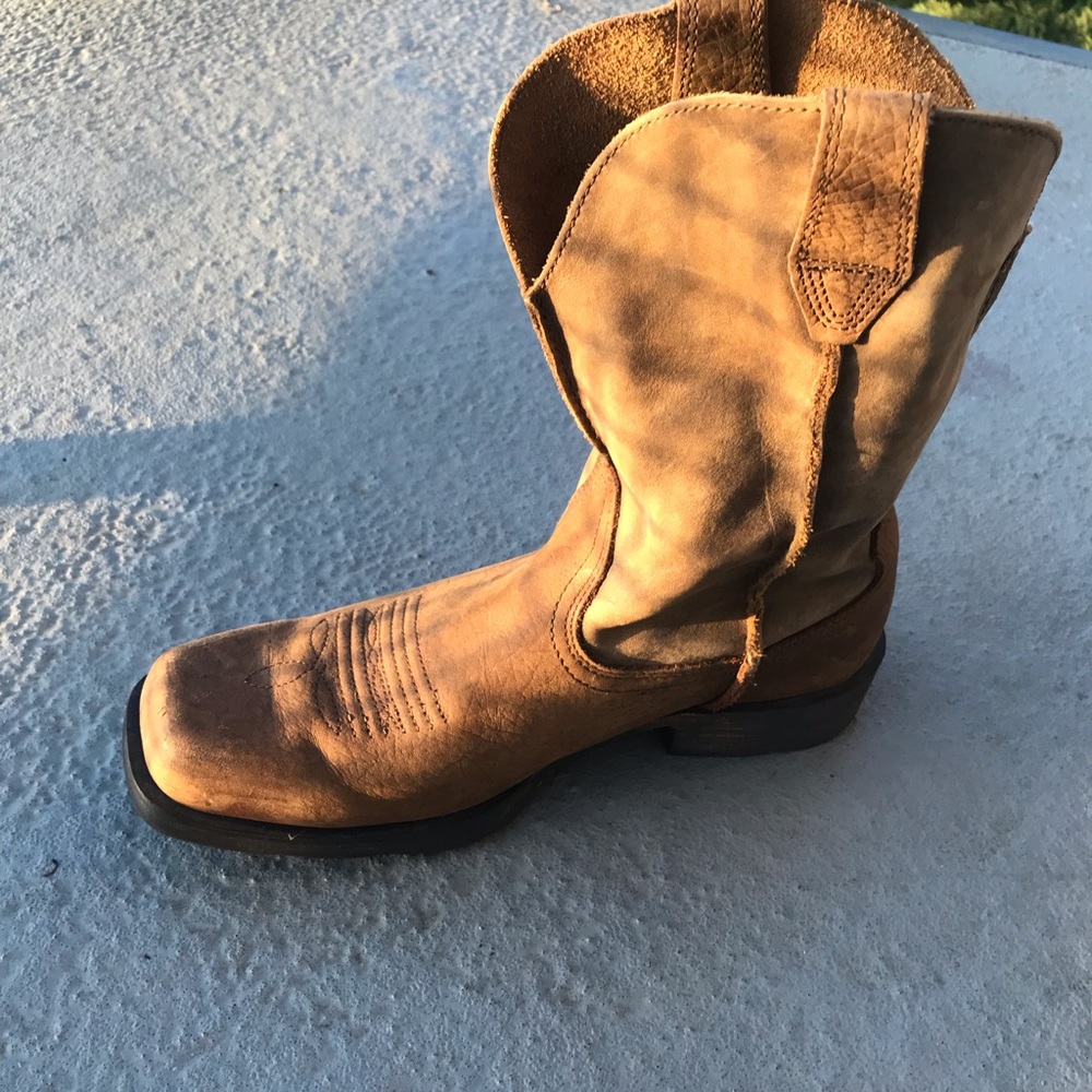 Men’s Ariat Rambler Boots (earth brown/bomber)